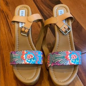 NWOT Steve Madden wedges